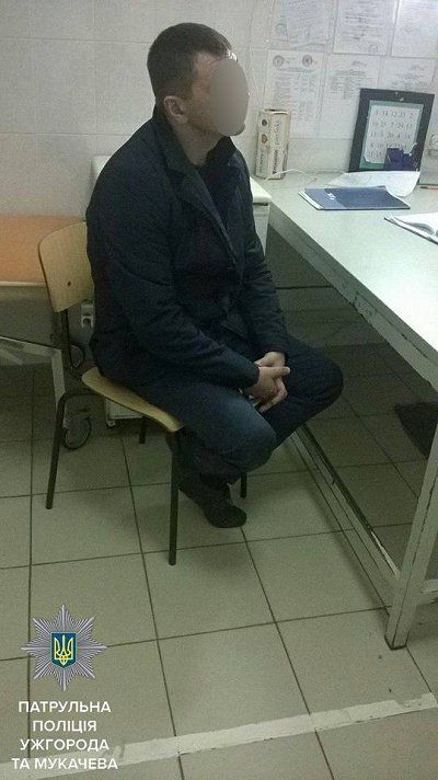 В Ужгороде пьяный водитель открыл стрельбу из пистолета