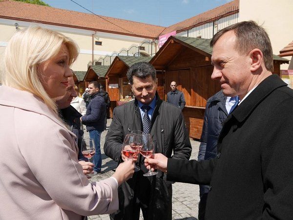 В Ужгороде проходит фестиваль розового вина