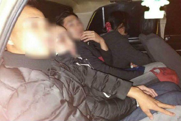 Полиция Закарпатья остановила авто с пятью нелегалами