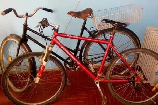 Полиция вернула трем жителям Закарпатья похищенные у них велосипеды