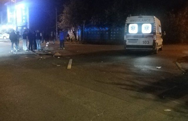 В областном центре Закарпатья произошло ДТП с повозкой цыган
