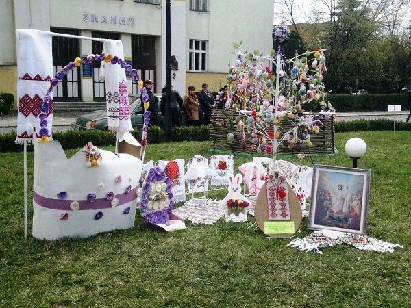 В Ужгороде стартовал фестиваль-конкурс "Воскресни, писанко!"