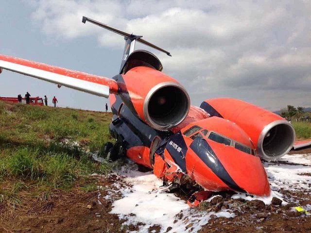 Самолет украинской авиакомпании CAVOK Air потерпел крушение на острове Сан-Томе