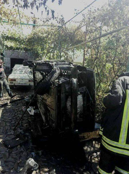 В Мукачево пожарные тушили горящий автомобиль