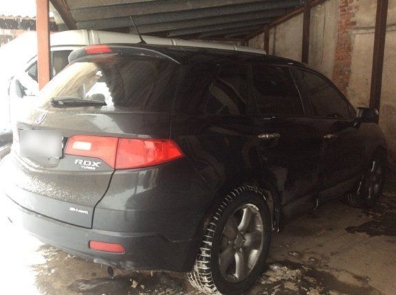 Полиция с погоней задержала угнанный в Мукачево джип"Acura"
