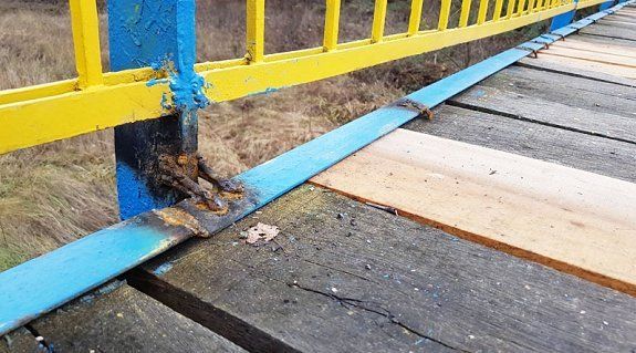Подвесной мост к Боздошскому парку в Ужгороде отремонтировали