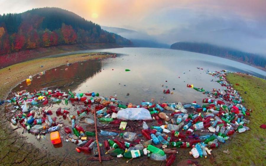 В сети показали как сильно туристы замарали Карпати мусором