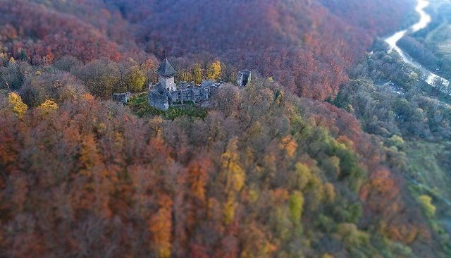 Осенний Невицкий замок