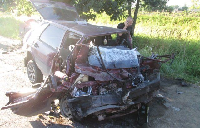 ДТП на Закарпатье: Погиб полицейский, 2-е в больнице