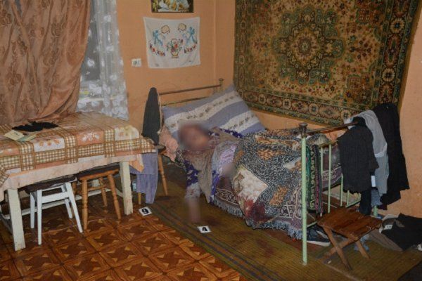 В Закарпатье пожилую женщину жестоко убил собственный внук