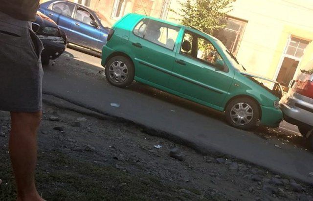 В Ужгороде 5 авто"догнали" друг друга