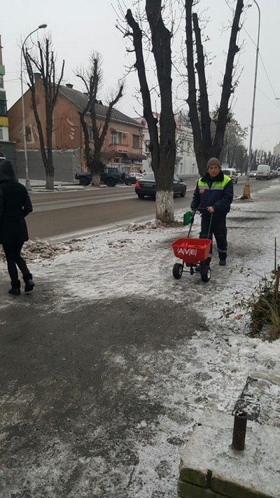 Улицы Ужгорода покрыла гололедица