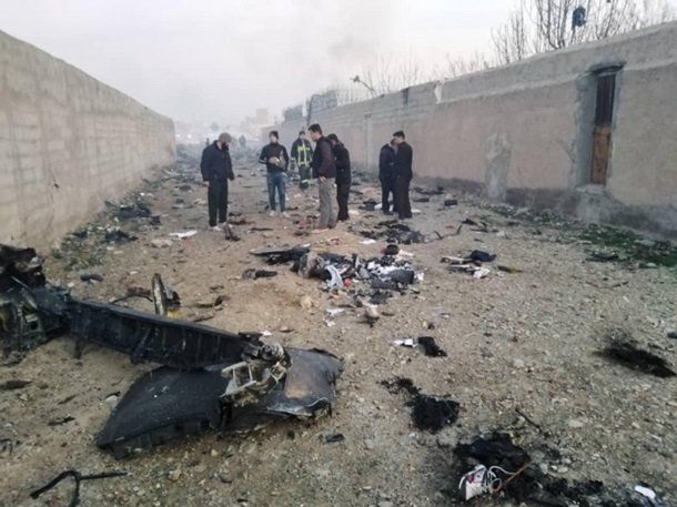 Ни одного выжившего: В Иране потерпел крушение украинский самолёт