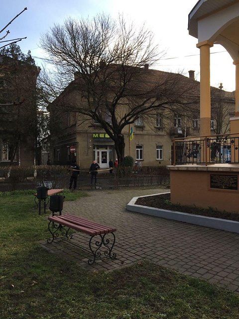 "Заминированный" в Берегово памятник поднял на ноги полицию