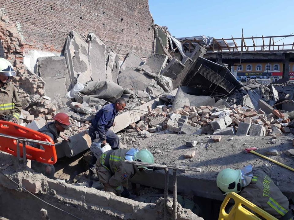 Будівельна катастрофа на Закарпатті — одна людина загинула, ще одна в реанімації