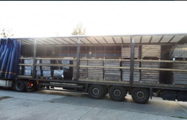 В Венгрии задержали камион запакрванный украинскими сигаретами