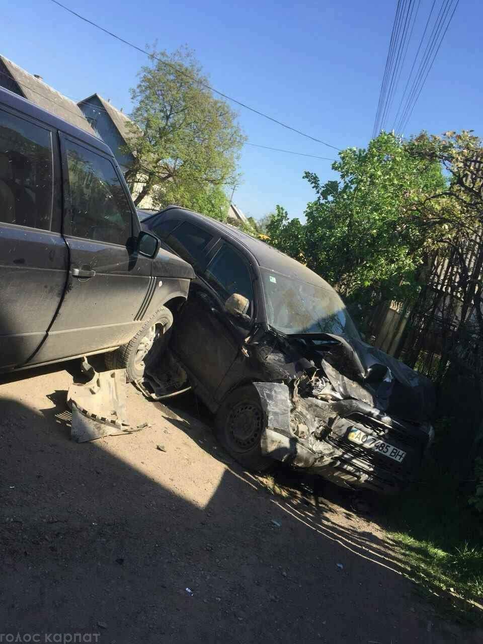 Пьяный водитель на «Range Rover» протаранил несколько автомобилей
