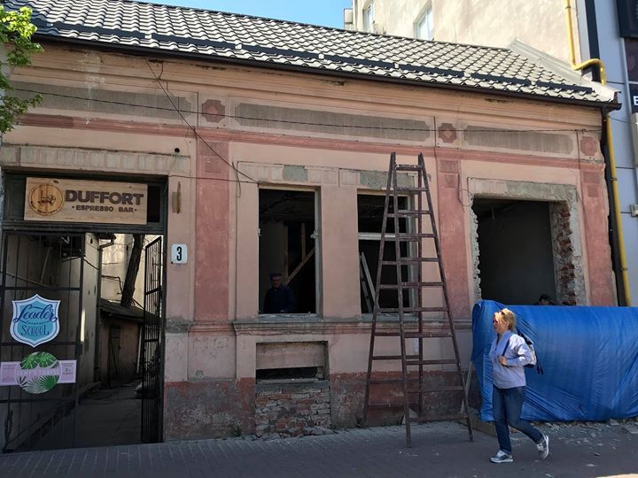 В Ужгороде сносят еще один старинный дом