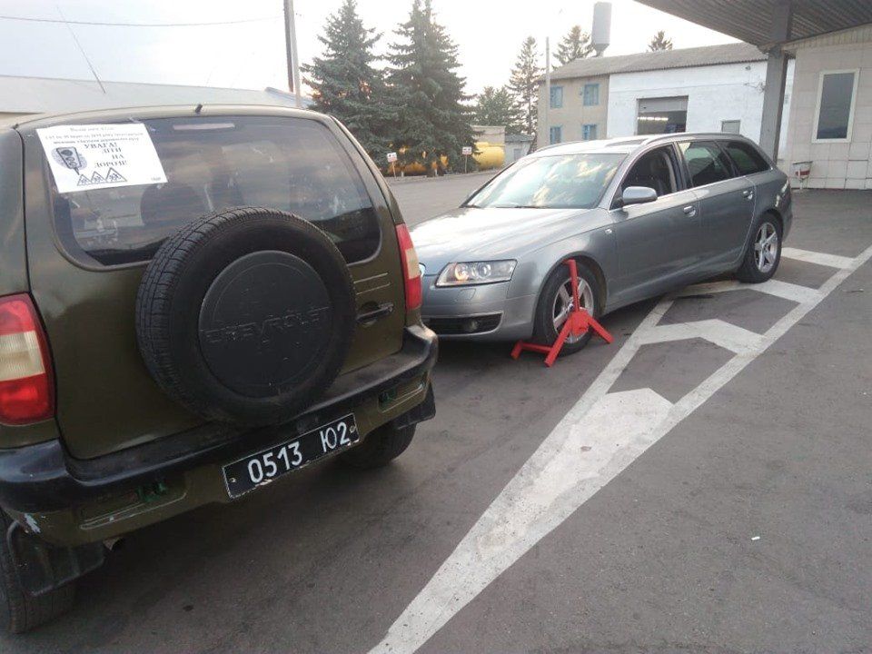 На кордоні з Румунією за перші 2 дні осені виявлені дві автівки, викрадені в Латвії та Італії