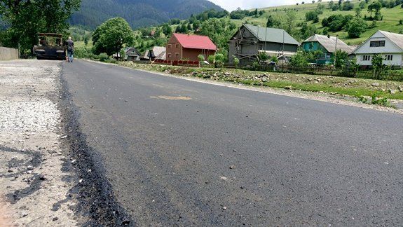 Благодаря ремонту дороги на Синевир выросло количество туристов