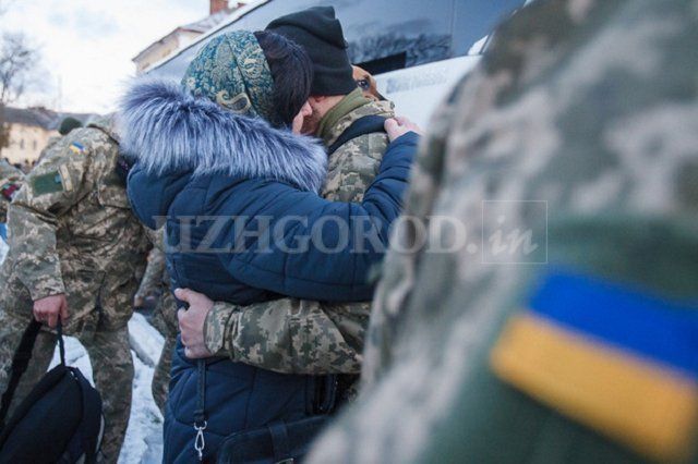 Из зоны АТО на Закарпатье вернулись бойцы 128-й бригады