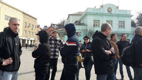 В Ужгороде во время акции за права женщин возникла потасовка