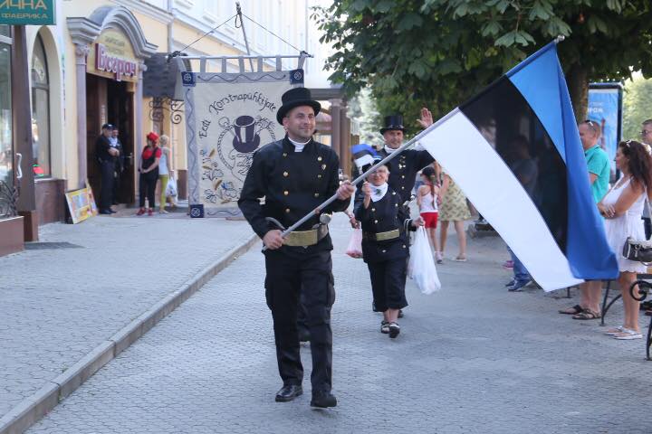 Закарпаття. Третій парад сажотрусів пройшов вулицями Мукачева