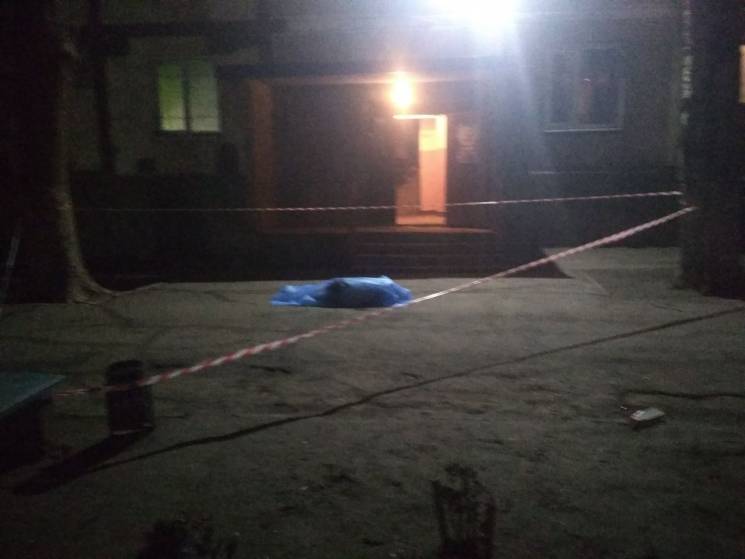 Самоубийца который пригнути с окна в Запорожье убил полуторагодовалого мальчика