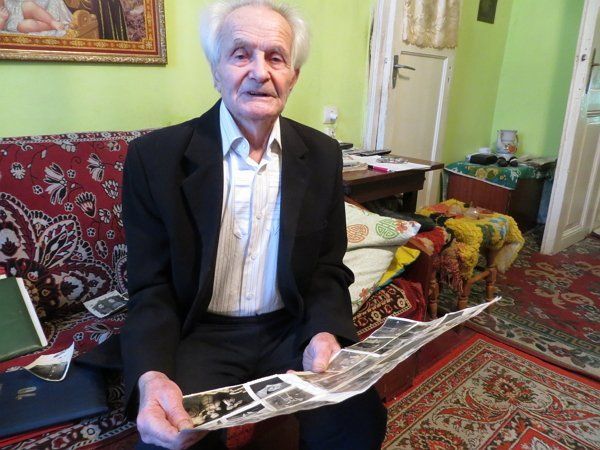 86-річний ветеран праці Василь Кіс.