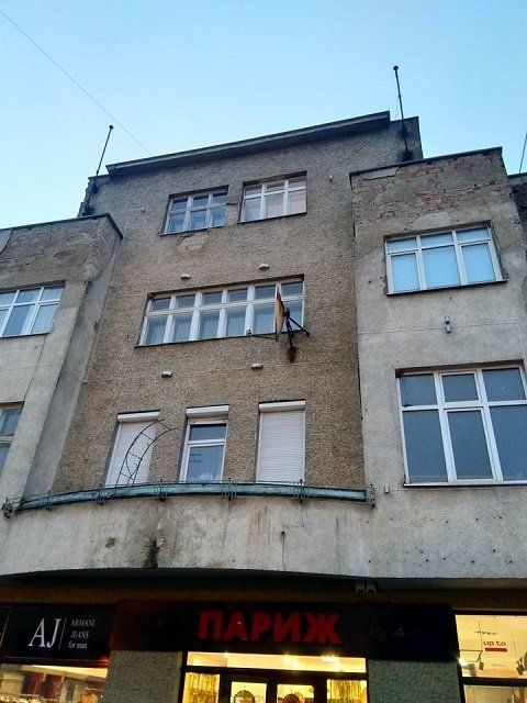 В стенах скорбного дома на Почтовой в Ужгороде завелся лютый диверсант (ФОТО)