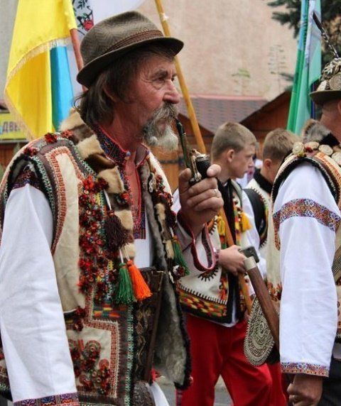 В Рахове начался ХІX фестиваль-ярмарка «Гуцульская брындзя»
