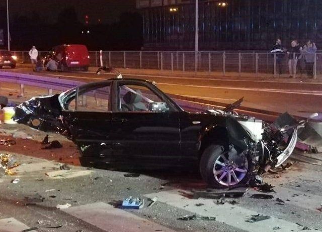 Трое украинцев разбились насмерть в аварии в Польше, BMW влетел в столб 