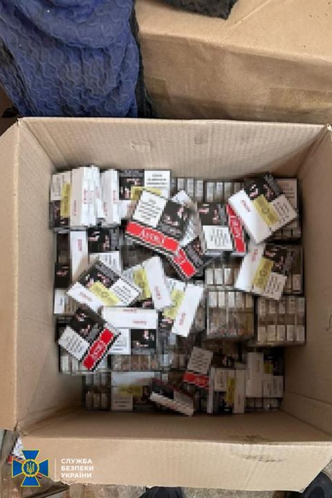 В Закарпатье контрабандные сигареты "штамповали" в промышленных масштабах