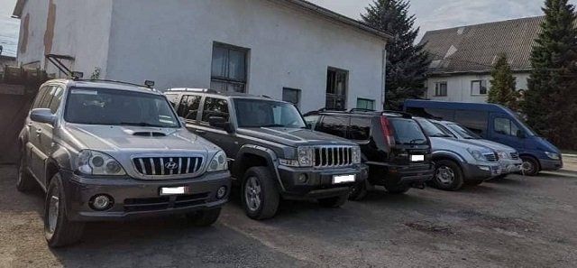 В Ивано-Франковской области разоблачили схему продаж авто для ВСУ