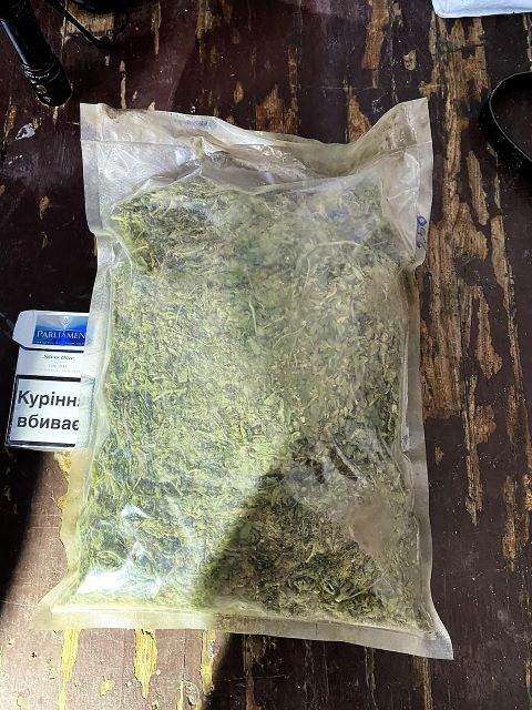 Правоохранители в Закарпатье выявили 1,3 кг наркотиков. 