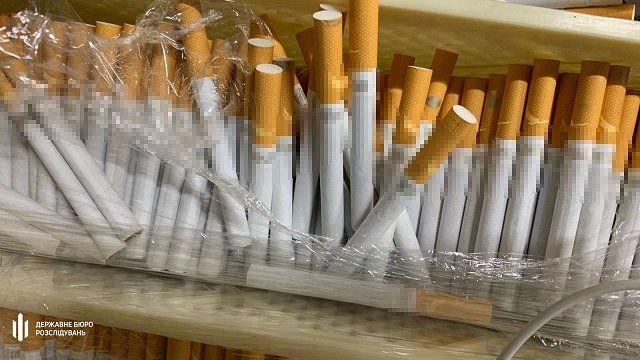 В Днепре разоблачили масштабное производство "левых" сигарет