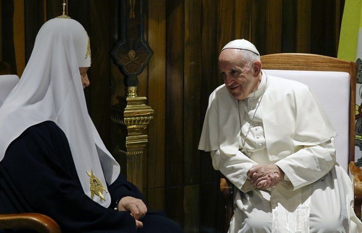 Беседа патриарха Кирилла и папы римского Франциска "за закрытыми дверями"