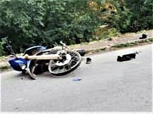 Пьяное ДТП в Закарпатье: Мотоциклисты не разминулись на дороге 
