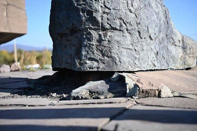 В Ужгороде снесут 19-тонный монумент "Украина - освободителям"