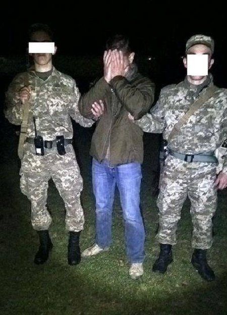 В Закарпатье пограничники задержали контрабандиста с дроном