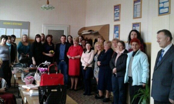Жінки Тячівщини та Рахівщини отримали вітання та подарунки від Василя Петьовки.