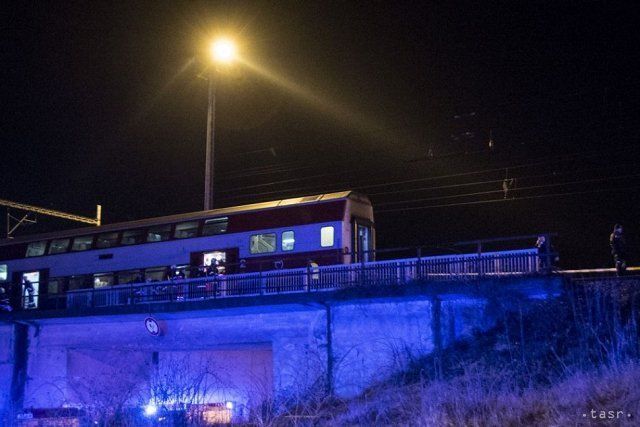 В Словакии произошло столкновение поезда с автобусом