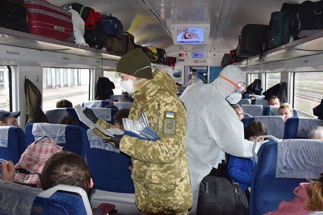 Перемышля в Украину уже прибыло семь поездов