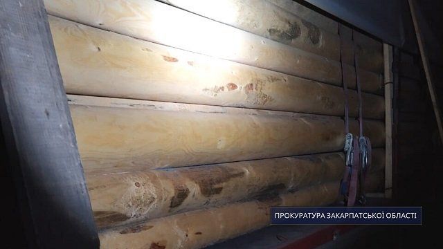 В Закарпатье раскрыли схему незаконной переправки через границу оптовых партий древесины