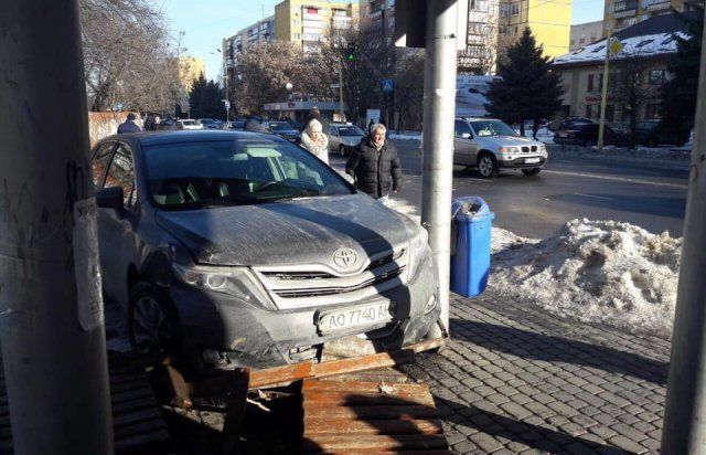 ДТП в Ужгороде: Volkswagen подрезал Toyota
