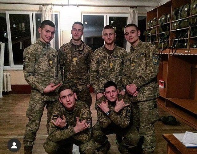 Погибшие в крушении под Харьковом курсанты