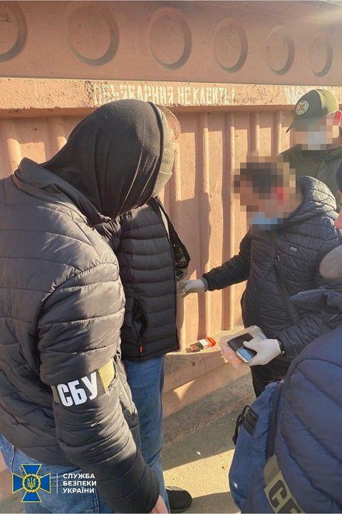 В Киеве разоблачили группировку фальшивомонетчиков - детектор фальшики не распознавал 