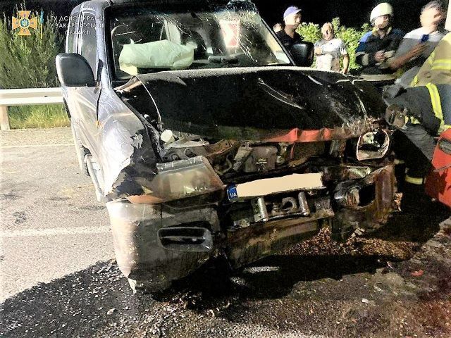 Шестеро травмированых, водитель Mitsubishi сбежал: Новые детали аварии в Закарпатье