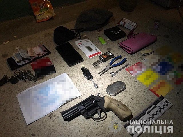 В Ужгороде поймали квартирных воров, взяли сразу после совершения очередной кражи