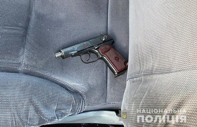 В Днепре убили полицейского: При задержании подозреваемый в разбое стрелял из пистолета Макарова